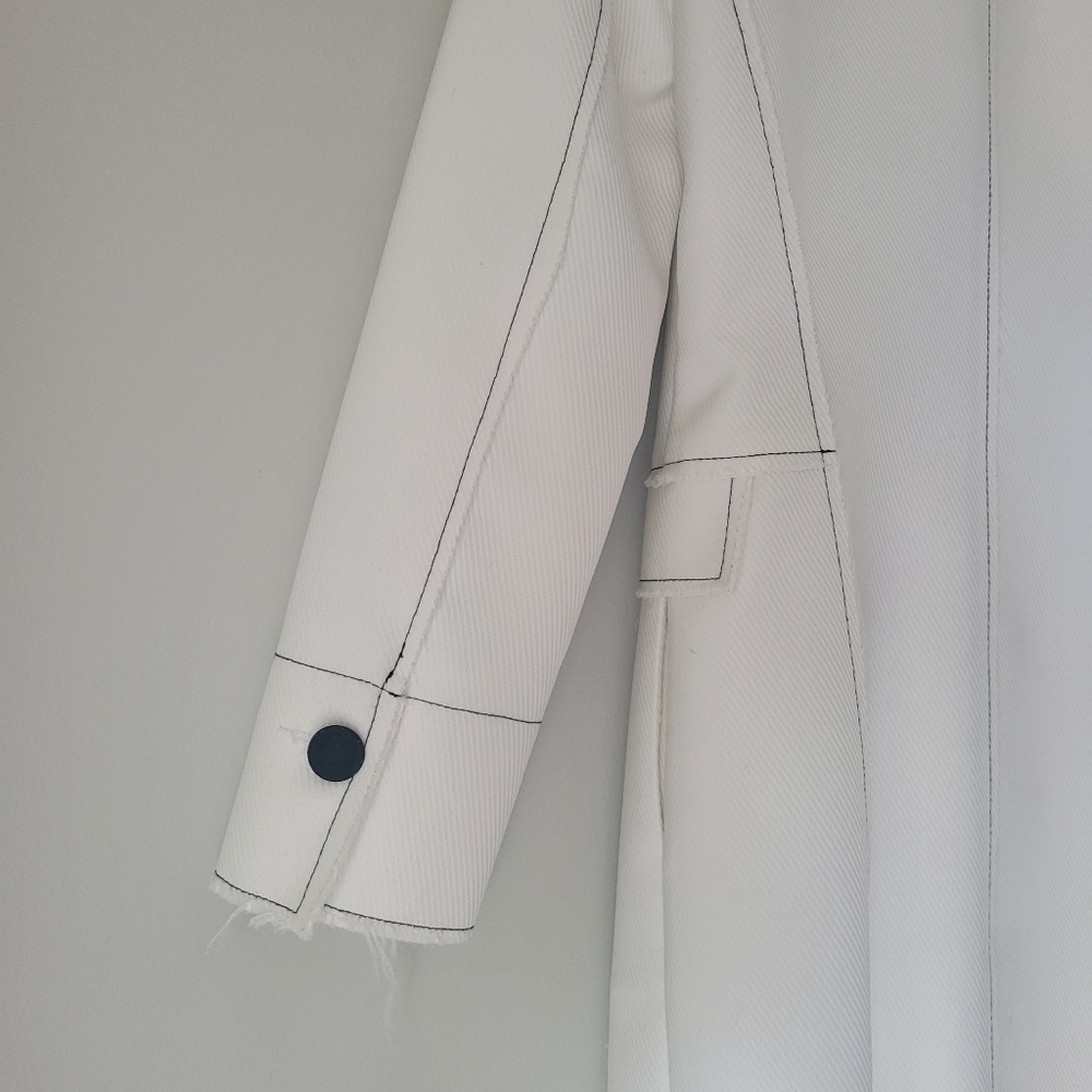 SOLD! TOPSHOP White Coat with Bold Black Stiching and Raw Unfinished Edge - Picture 11 of 16